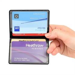 RFID-suojattu luottokorttikotelo, 4 kortille
